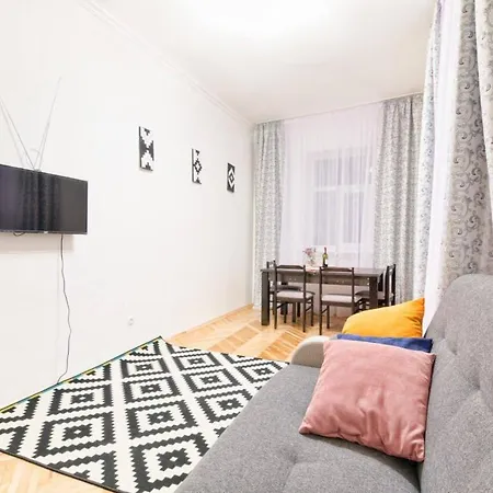 Apartment Near The Opera House *